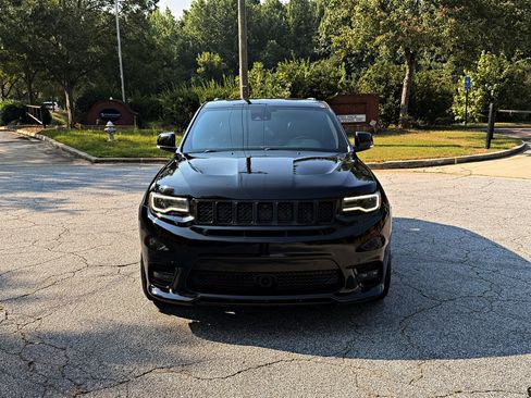 Used 2017 Jeep Grand Cherokee SRT AWD/4WD image 2
