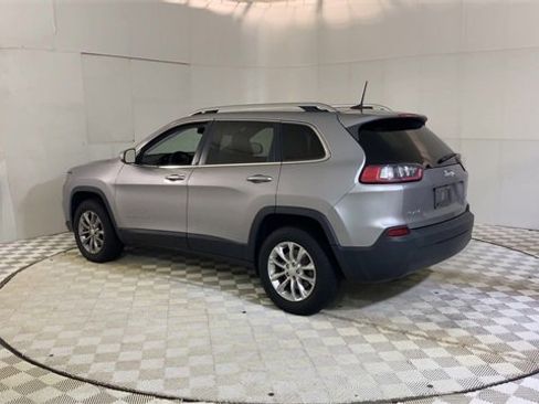 Used 2019 Jeep Cherokee Latitude w/ Cold Weather Group image 6