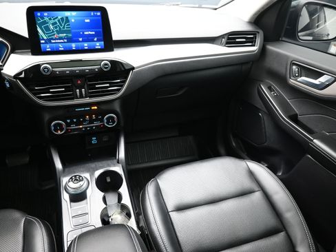 Used 2022 Ford Escape SEL w/ Technology Package FWD image 38