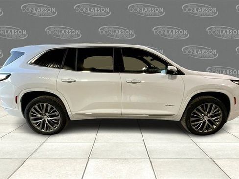 New 2026 Buick Enclave Avenir w/ Super Cruise Package image 5