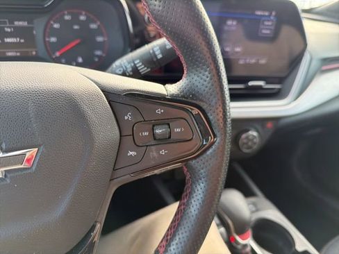 Used 2024 Chevrolet Trax RS image 34