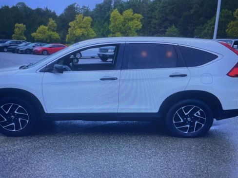 Used 2016 Honda CR-V SE image 4
