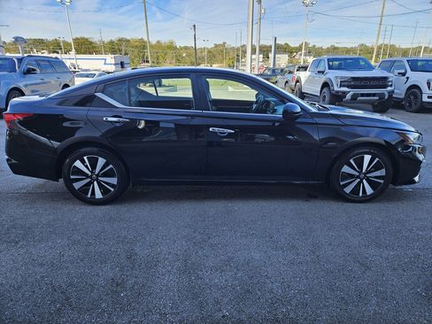 Used 2022 Nissan Altima 2.5 SV image 7