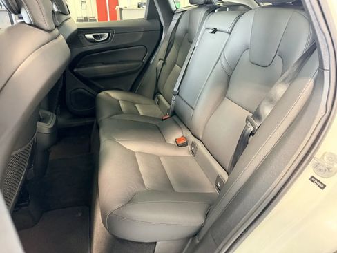 Used 2024 Volvo XC60 B5 Plus AWD/4WD image 15