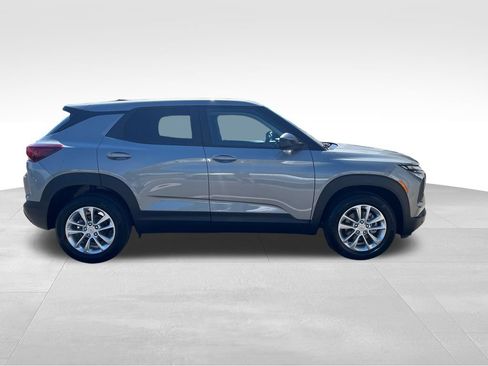 New 2026 Chevrolet TrailBlazer LS w/ LS Convenience Package FWD image 6