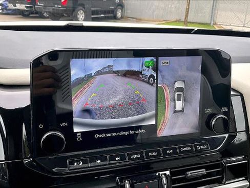 Certified 2023 Nissan Pathfinder SL w/ Cargo Package image 25