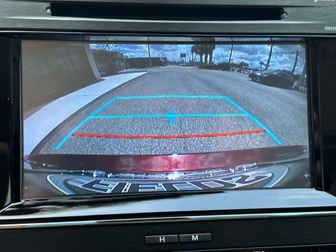 Used 2018 Toyota Avalon XLE FWD image 22