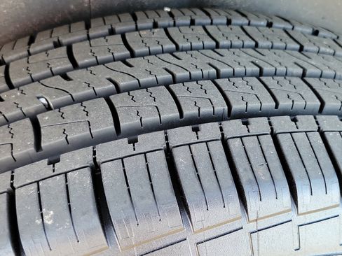 Used 2017 GMC Acadia SLE w/ Driver Alert Package I image 22