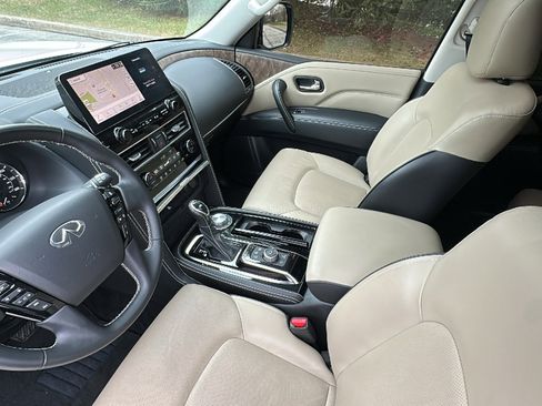 Used 2023 INFINITI QX80 Premium Select w/ Cargo Package image 23