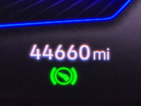 Used 2022 Volkswagen Taos S image 34