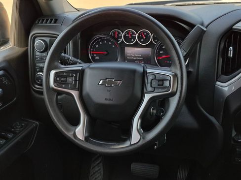 Used 2021 Chevrolet Silverado 1500 Custom Trail Boss w/ Safety Confidence Package AWD/4WD image 11