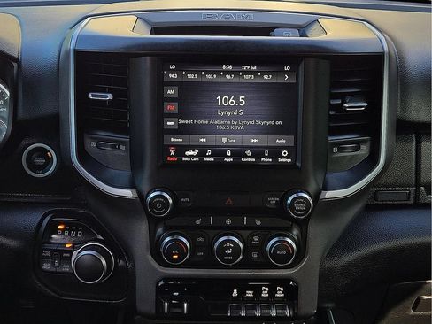 Used 2021 RAM 1500 Lone Star AWD/4WD image 13