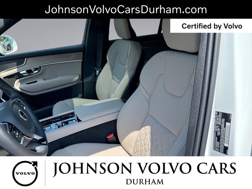 Certified 2025 Volvo XC90 B5 Core AWD/4WD image 14