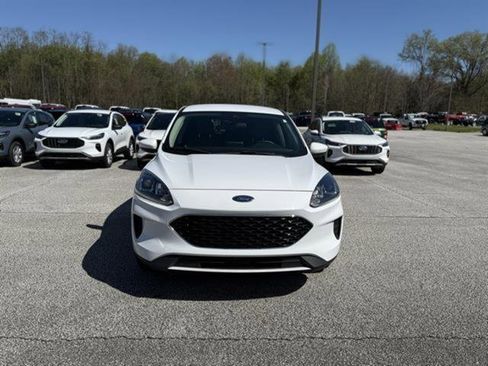 Used 2020 Ford Escape SE image 10