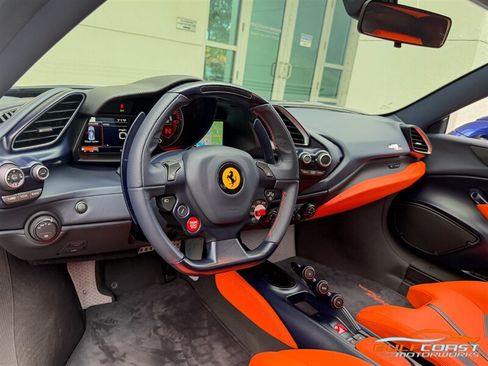 Used 2020 Ferrari 488 Pista Coupe RWD image 14