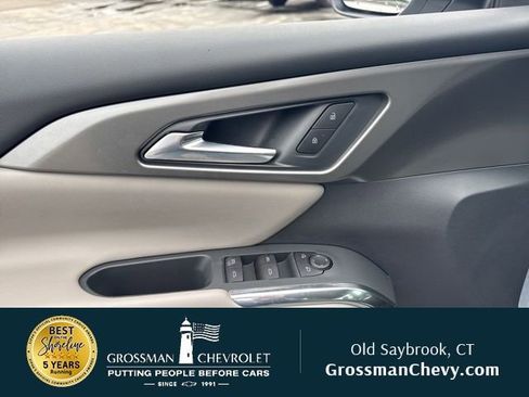 New 2026 Chevrolet Traverse LT w/ Driver Confidence Package AWD/4WD image 8