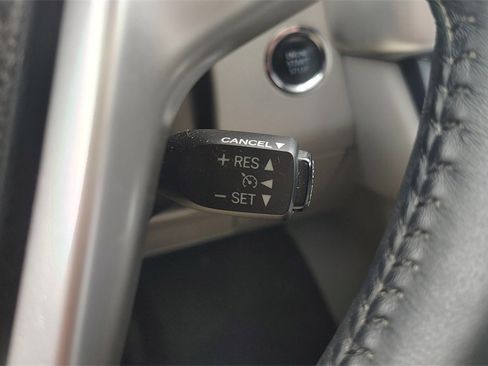 Used 2016 Toyota Highlander XLE image 16