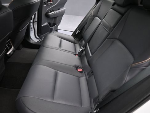 New 2025 Toyota Crown Signia image 14