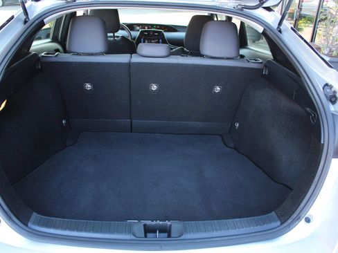 Used 2017 Toyota Prius Four FWD image 28