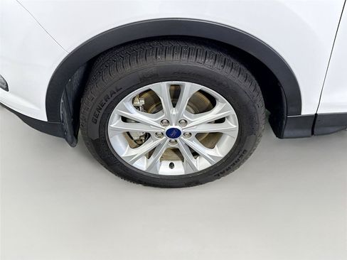 Used 2017 Ford Escape SE w/ SE Cold Weather Package AWD/4WD image 22