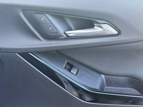 Certified 2025 Chevrolet Equinox LT AWD/4WD image 18