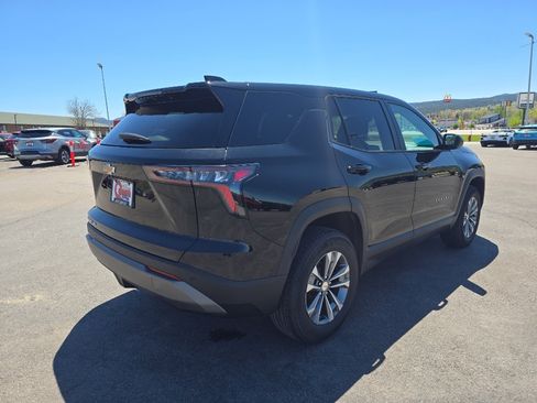 Certified 2025 Chevrolet Equinox LT AWD/4WD image 9