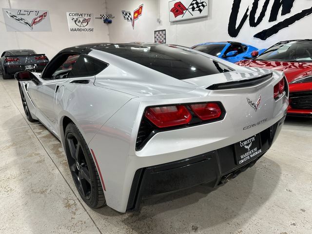 Used 2015 Chevrolet Corvette Stingray Coupe RWD image 2