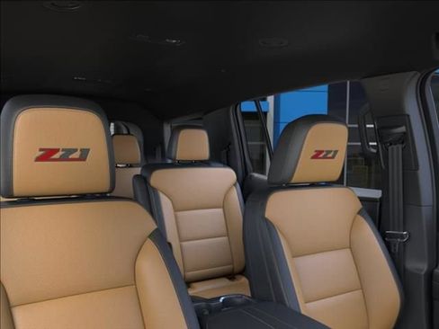 New 2027 Chevrolet Traverse Z71 w/ Enhanced Driving Package AWD/4WD image 27