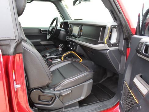 Used 2021 Ford Bronco Badlands w/ Sasquatch Package image 38