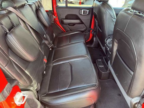 Used 2021 Jeep Wrangler Unlimited Sahara image 21