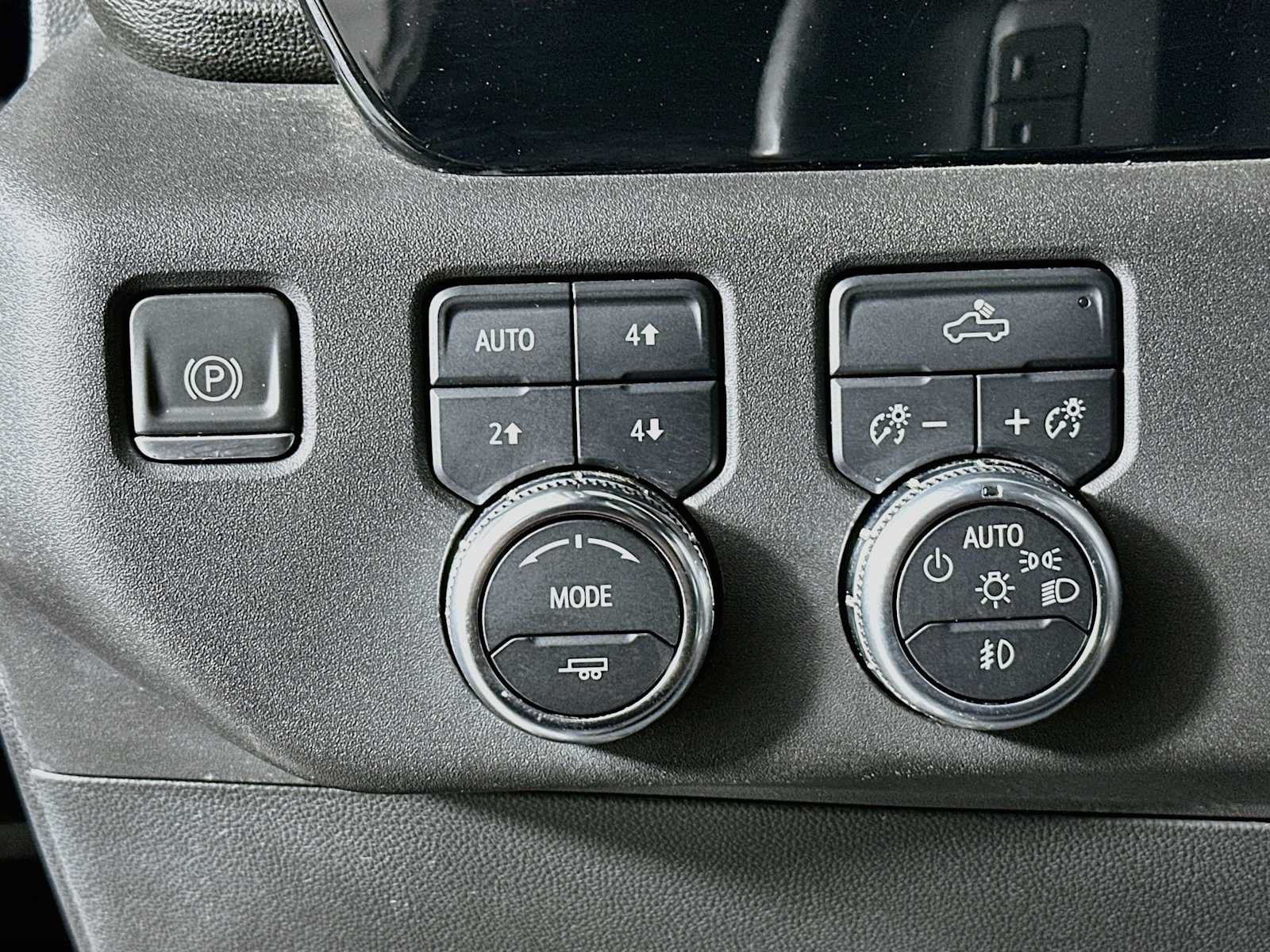 Used 2022 GMC Sierra 1500 Elevation w/ X31 Off-Road Package AWD/4WD image 13
