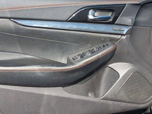 Used 2023 Nissan Maxima SR w/ Sport Mat Group FWD image 14