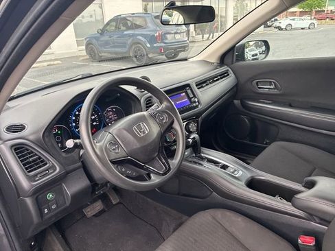 Used 2016 Honda HR-V LX image 13