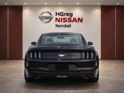 Used 2018 Ford Mustang Coupe w/ Equipment Group 101A RWD image 6