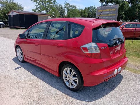 Used 2010 Honda Fit Sport image 5