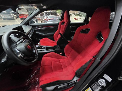 Used 2025 Honda Civic Type R image 19