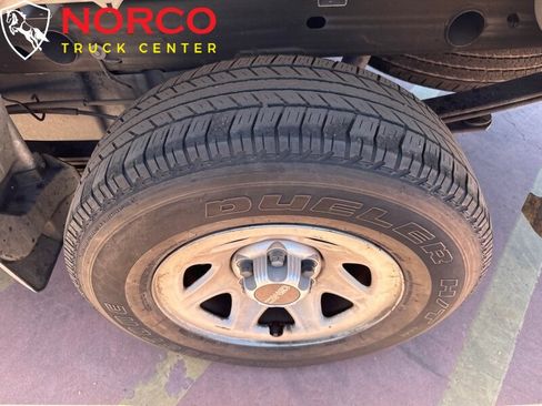 Used 2017 GMC Sierra 1500 2WD Regular Cab image 11