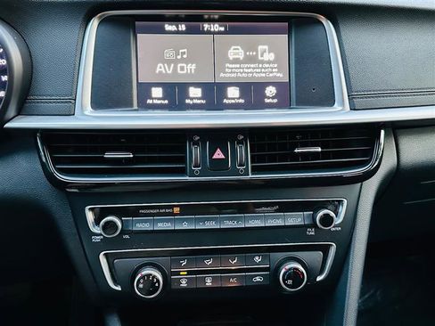 Used 2020 Kia Optima LX image 38