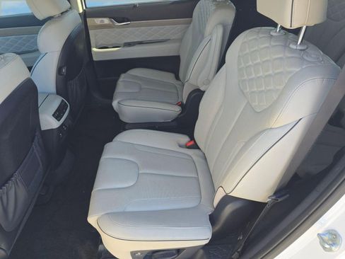 Used 2022 Hyundai Palisade Calligraphy image 13