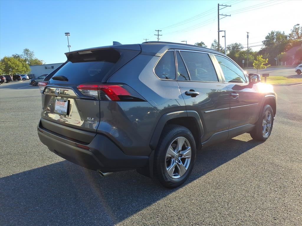 Used 2023 Toyota RAV4 XLE w/ Convenience Package AWD/4WD image 4