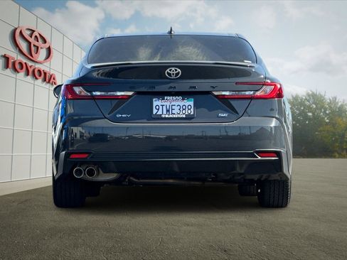 Certified 2025 Toyota Camry SE w/ Convenience Package FWD image 4