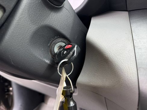 Used 2012 Toyota RAV4 4WD w/ Value Pkg image 18