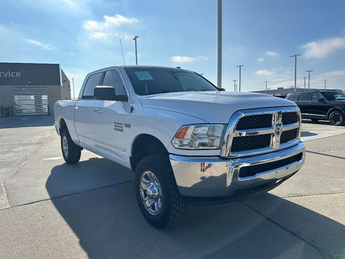 Used 2015 RAM 2500 SLT image 2