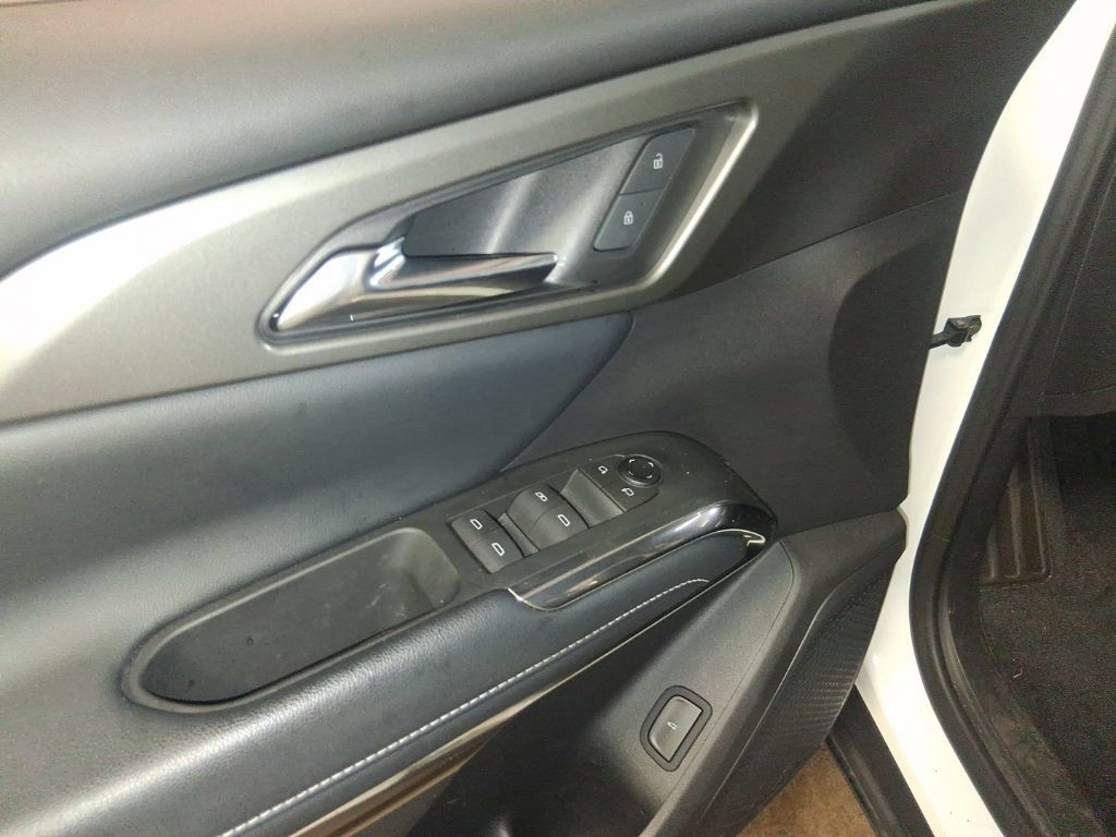 Used 2024 Chevrolet Traverse LT FWD image 8