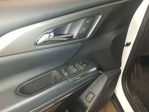 Used 2024 Chevrolet Traverse LT FWD image 8