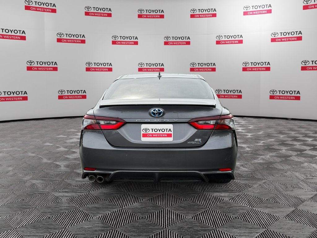 Certified 2022 Toyota Camry SE w/ Cold Weather Package FWD image 6