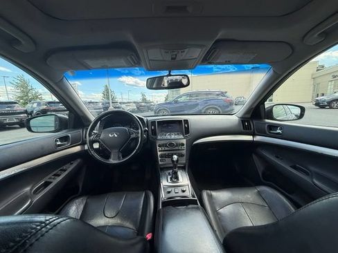 Used 2015 INFINITI Q40 AWD w/ Navigation Package image 2