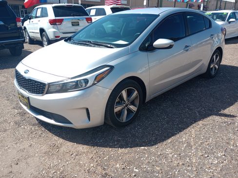 Used 2018 Kia Forte LX w/ LX Popular Package FWD image 3