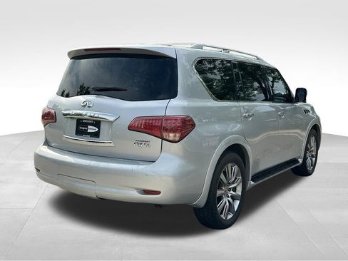 Used 2011 INFINITI QX56 4WD w/ Deluxe Touring Pkg image 8