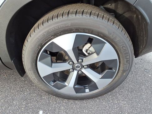 New 2026 Volvo XC40 B4 Plus w/ Climate Package image 7